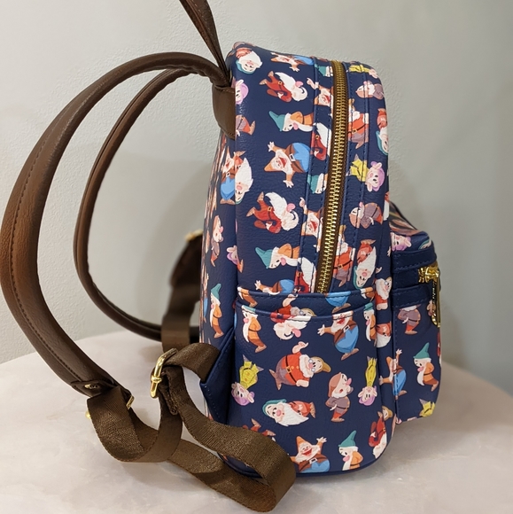 Loungefly Disney Snow White and the Seven Dwarfs AOP Mini Backpack - Exclusive - Picture 2 of 7